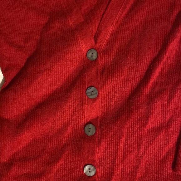 Red 100% Merino Wool button up cardigan sweater size M Max Studio - Picture 2 of 7